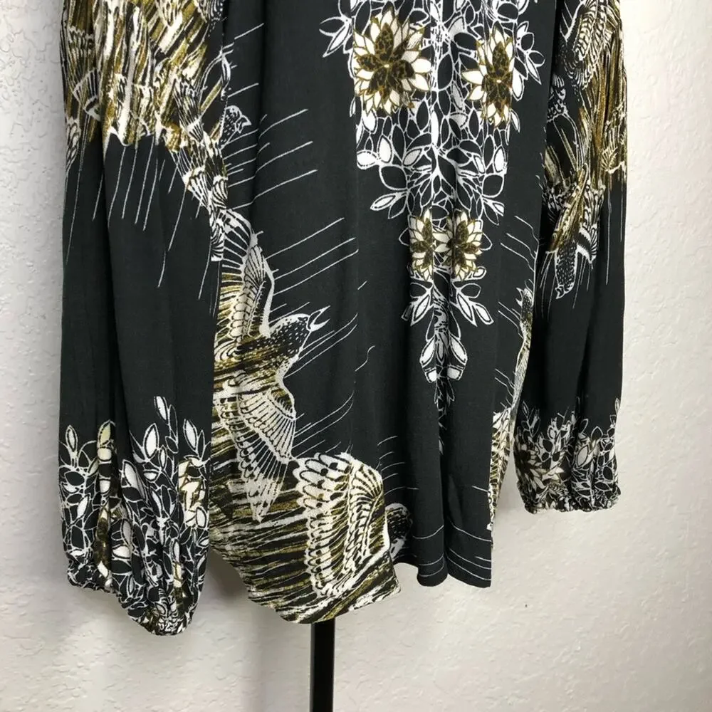 Free People black white tan bird floral v neck button top size Small